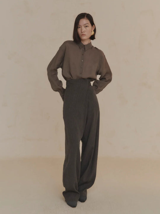 Purple shirt, full body view