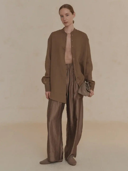 Tan pant,full body view