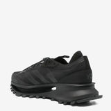 Black shoes, back view