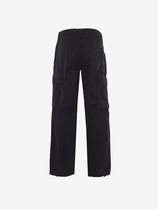 Black pants,back view