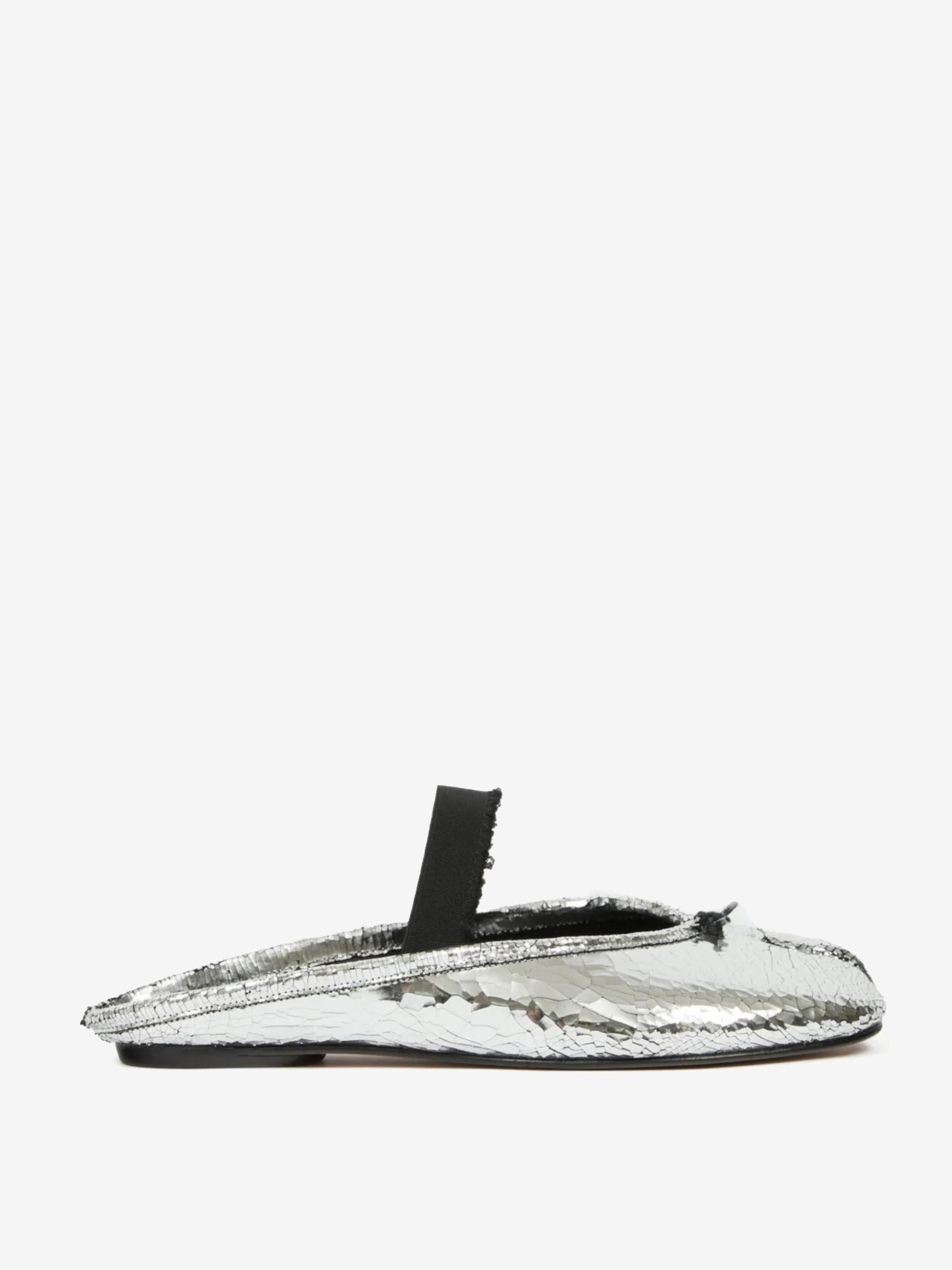 Grey flat, front view