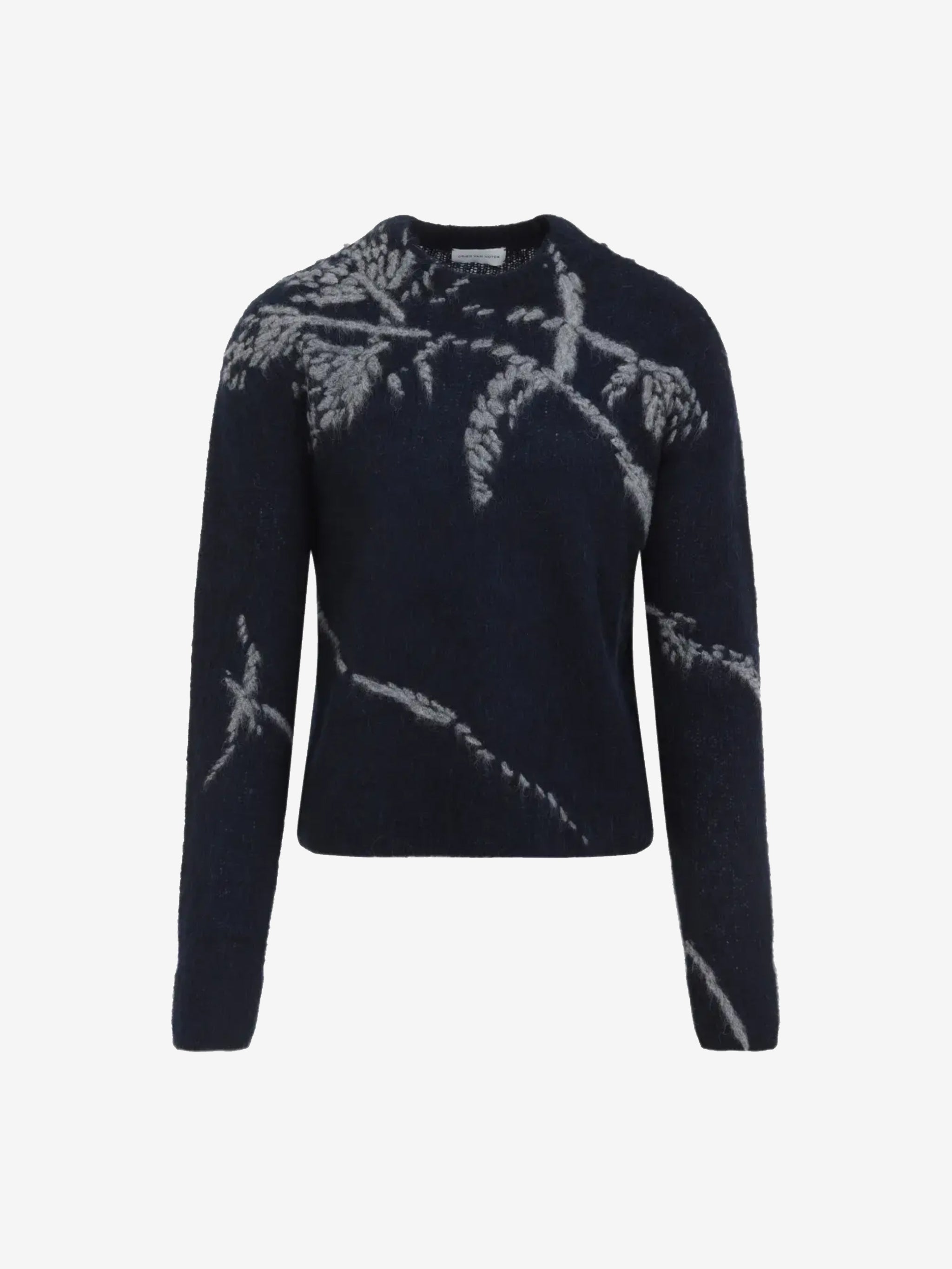 Black sweater,front view