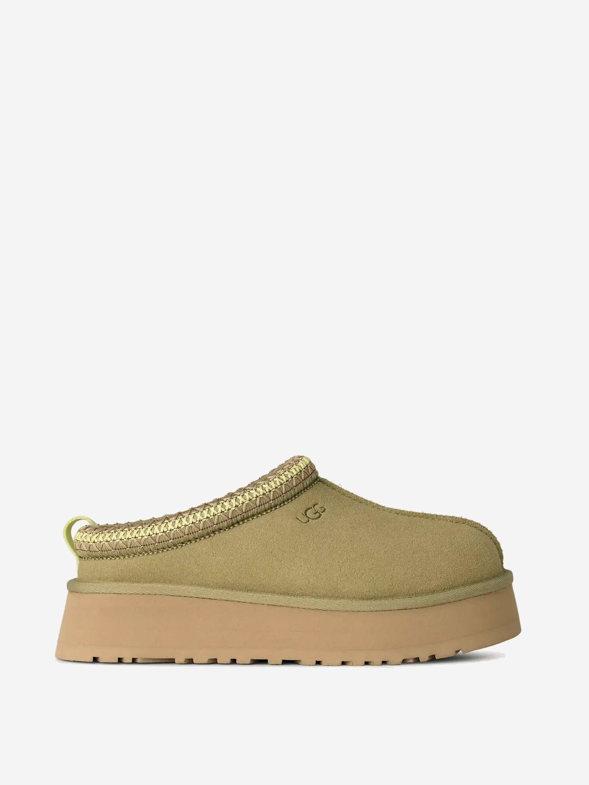 Green shoes,front view