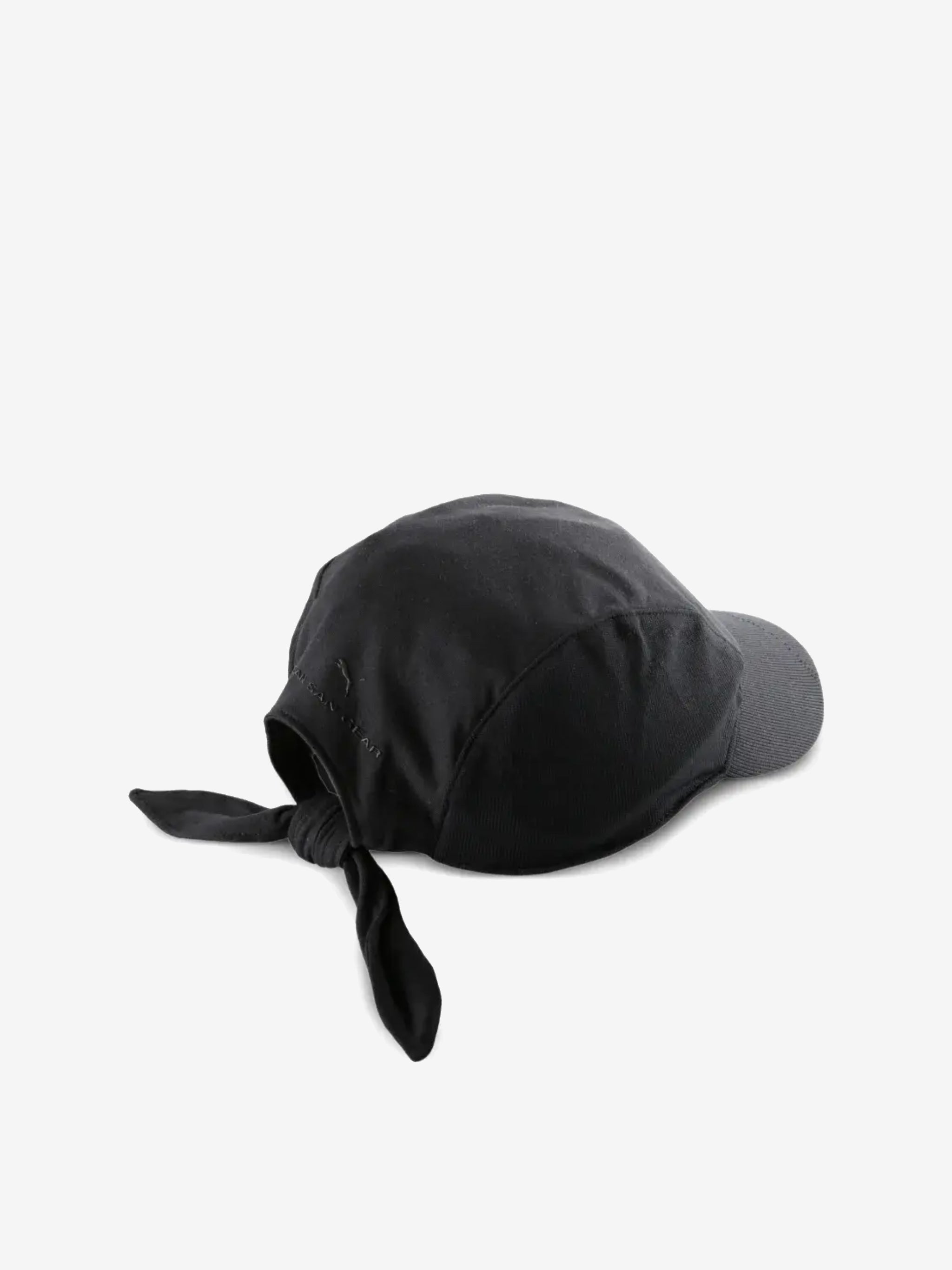Black cap,back view