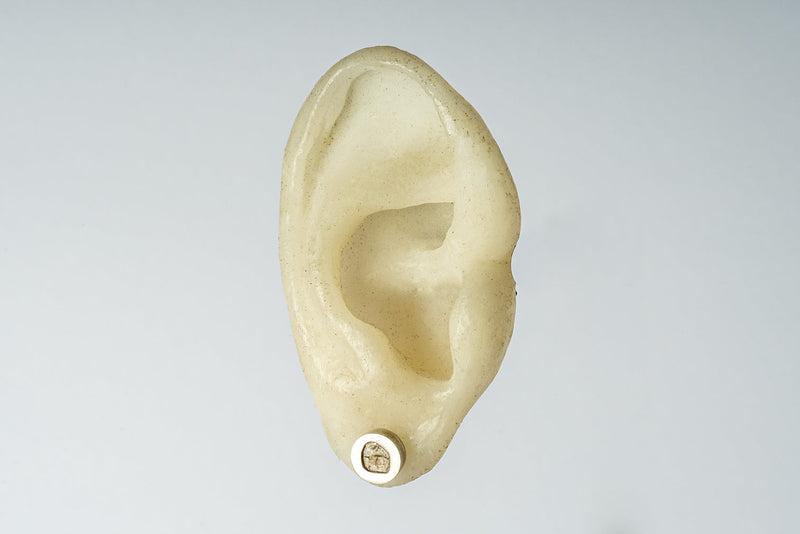 PARTS OF FOUR Tiny Stud Earring (0.1 CT, Diamond Slab, MA+DIA)