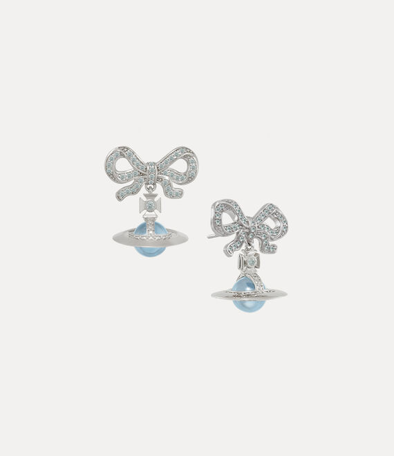 Blue accessories, front view