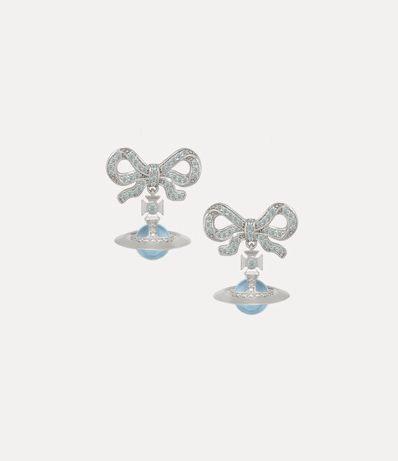 Blue accessories, front view