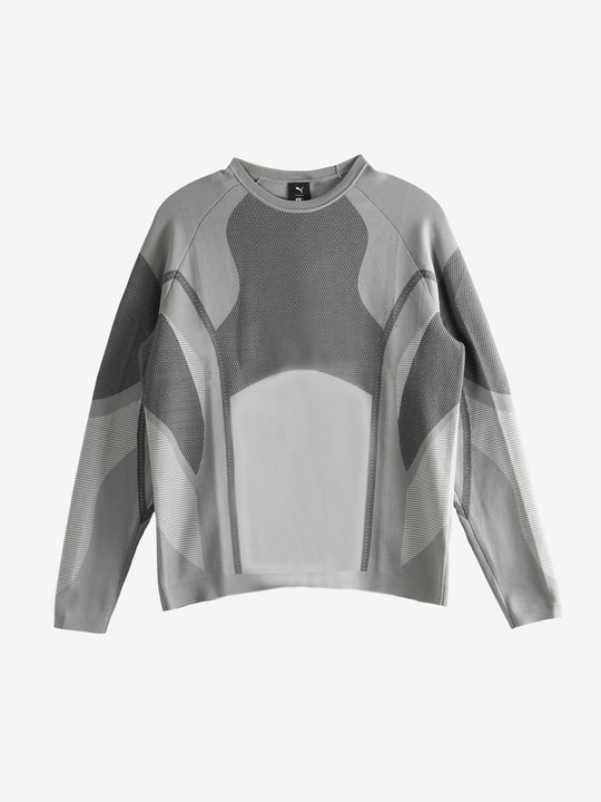 grey sweater, front view