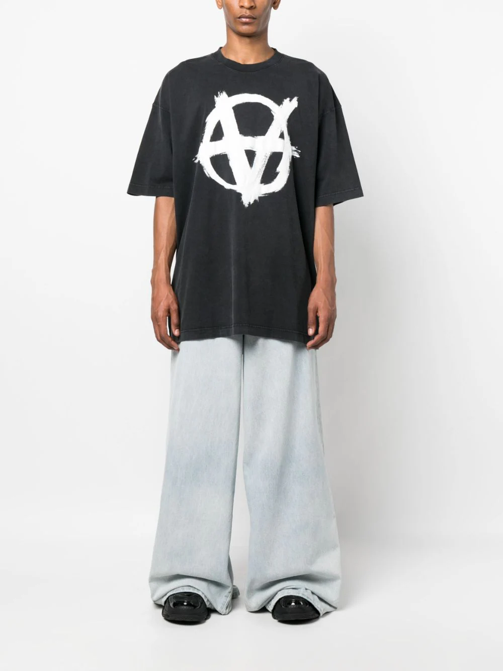 VETEMENTS Unisex Reverse Anarchy T-Shirt – Atelier New York