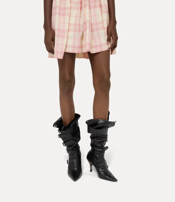 Black boots, front view