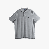 Grey t-shirt, front view