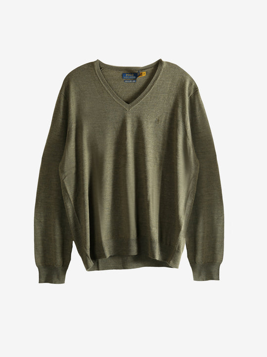 Green sweater,front view