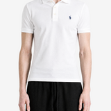 White t-shirt, full body view