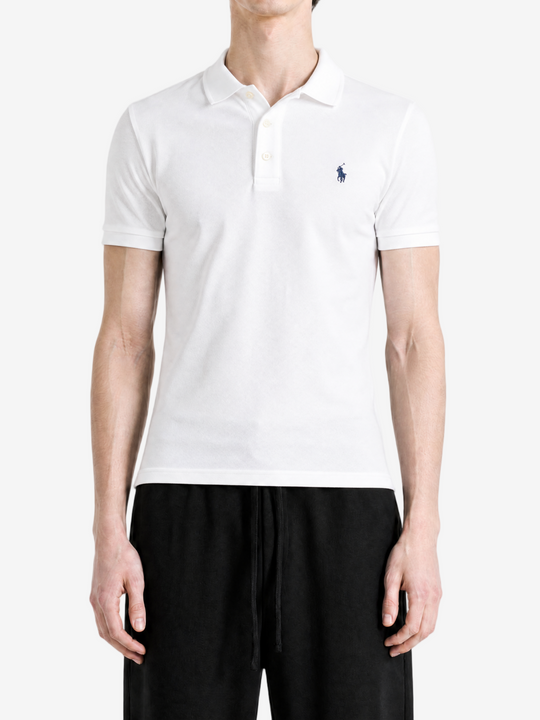 White t-shirt, full body view