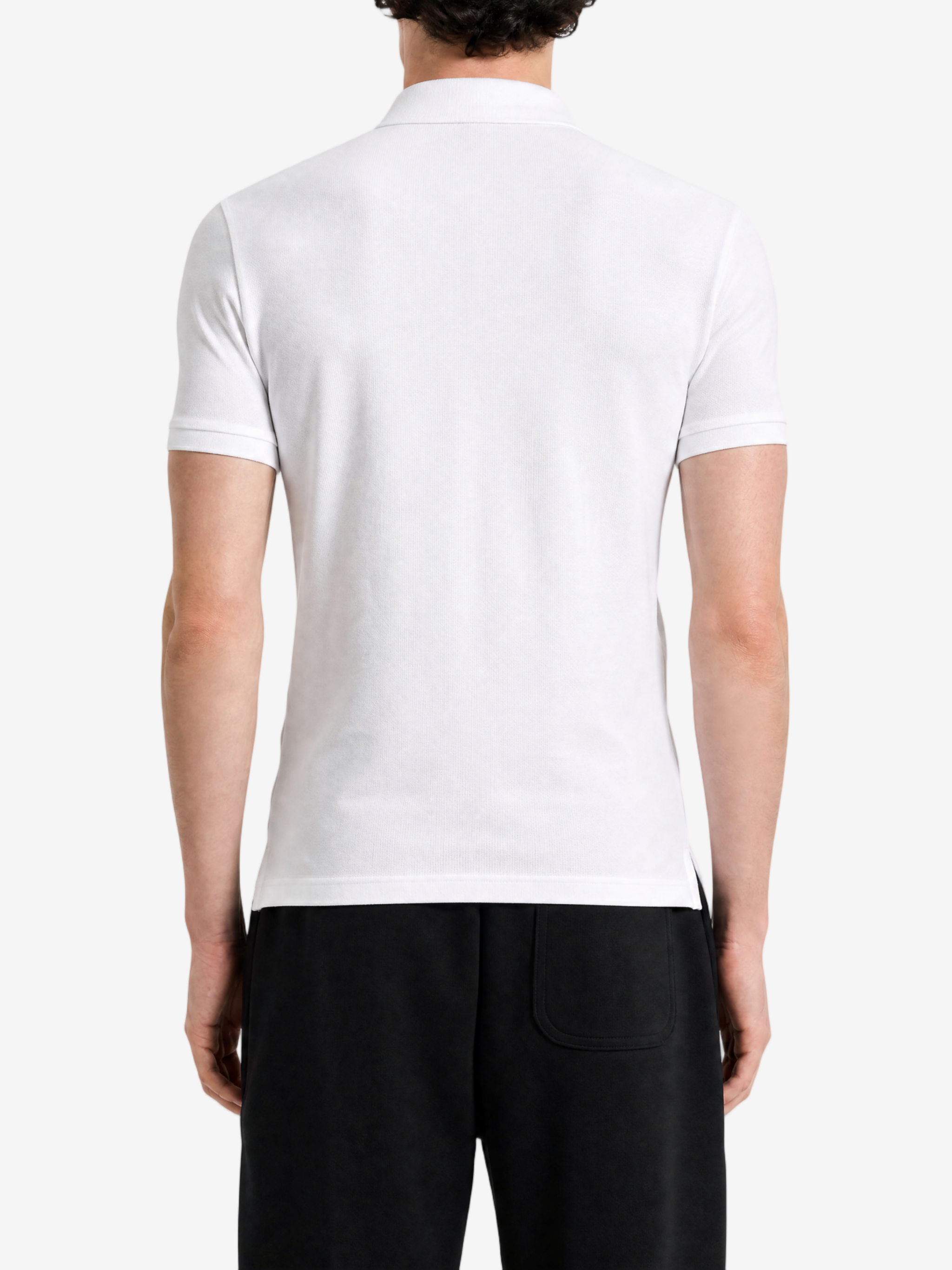 White t-shirt, full body view