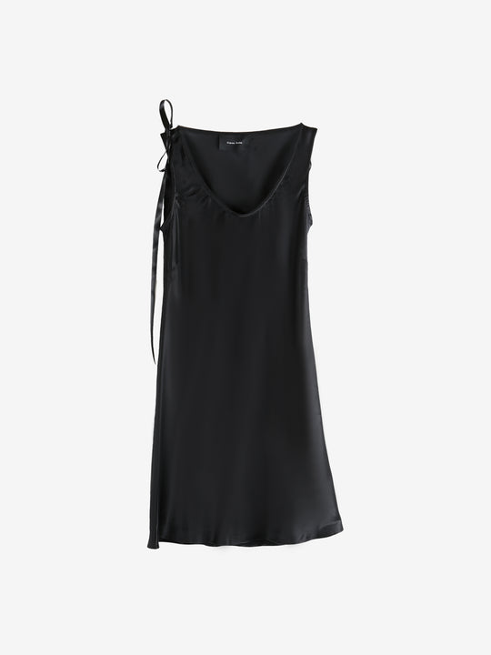 Black dress, front view