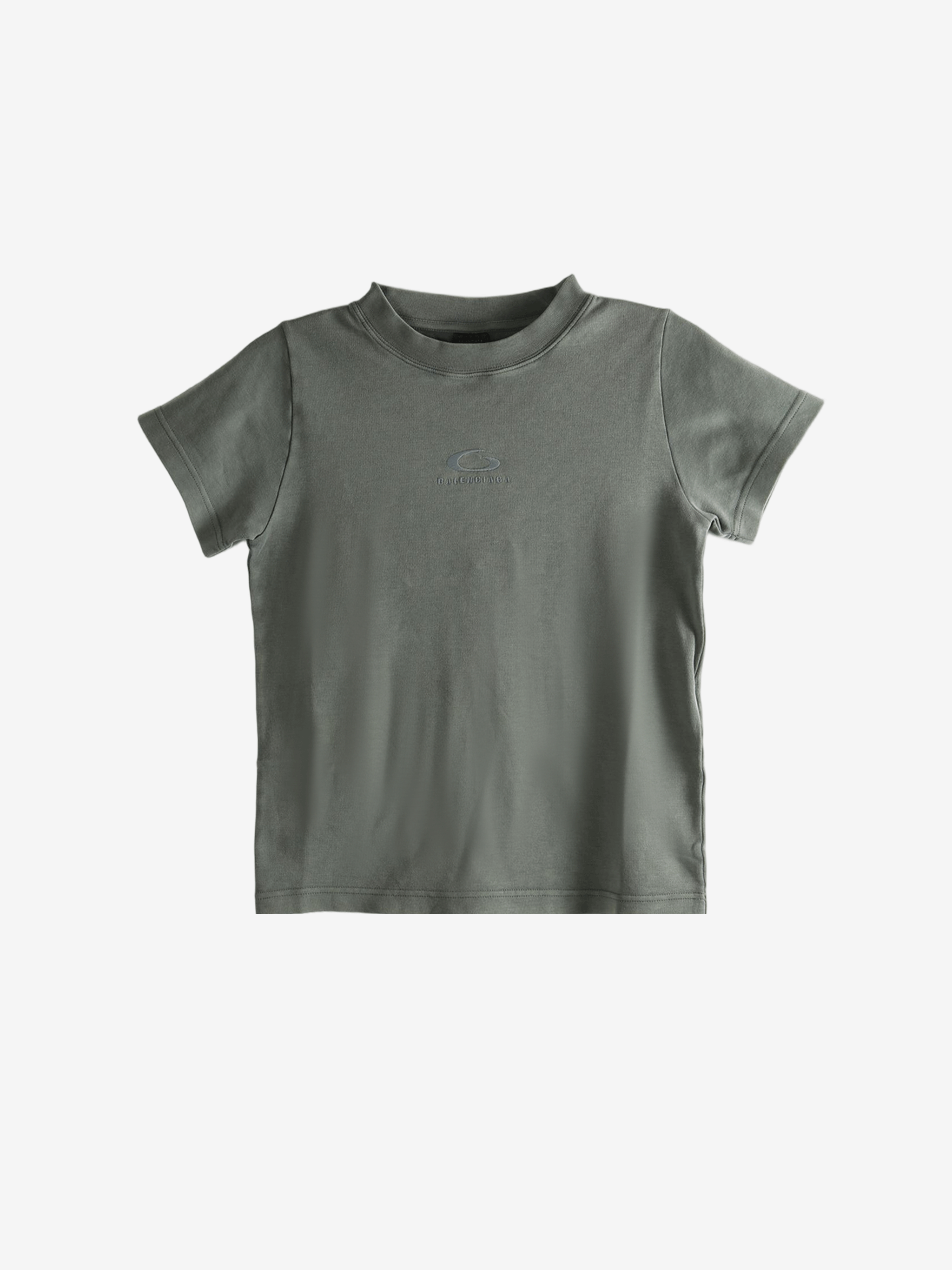 Grey t-shirt, front view