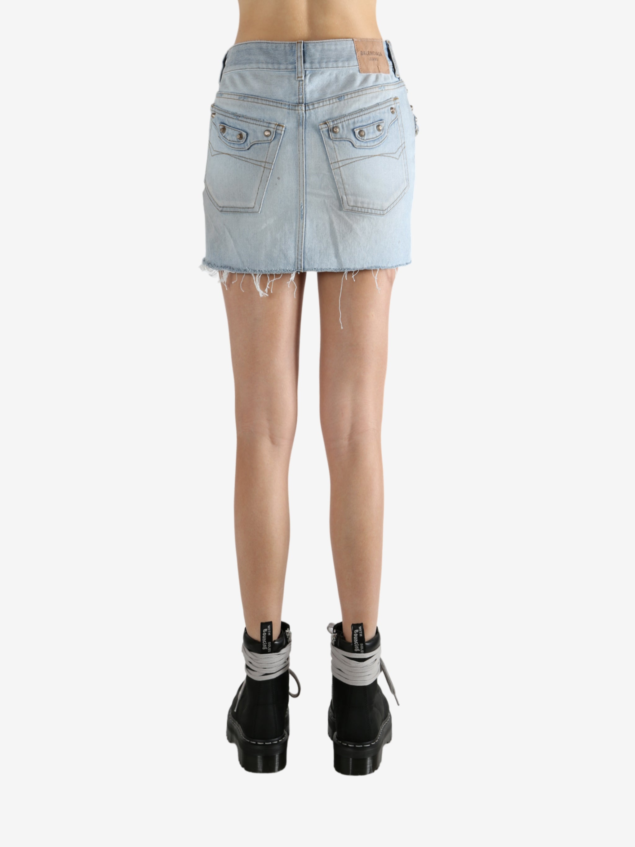 Blue skirt worn by a person, showing the skirt's fit