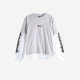 White shirt, front view