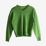 Green knitwear,front view