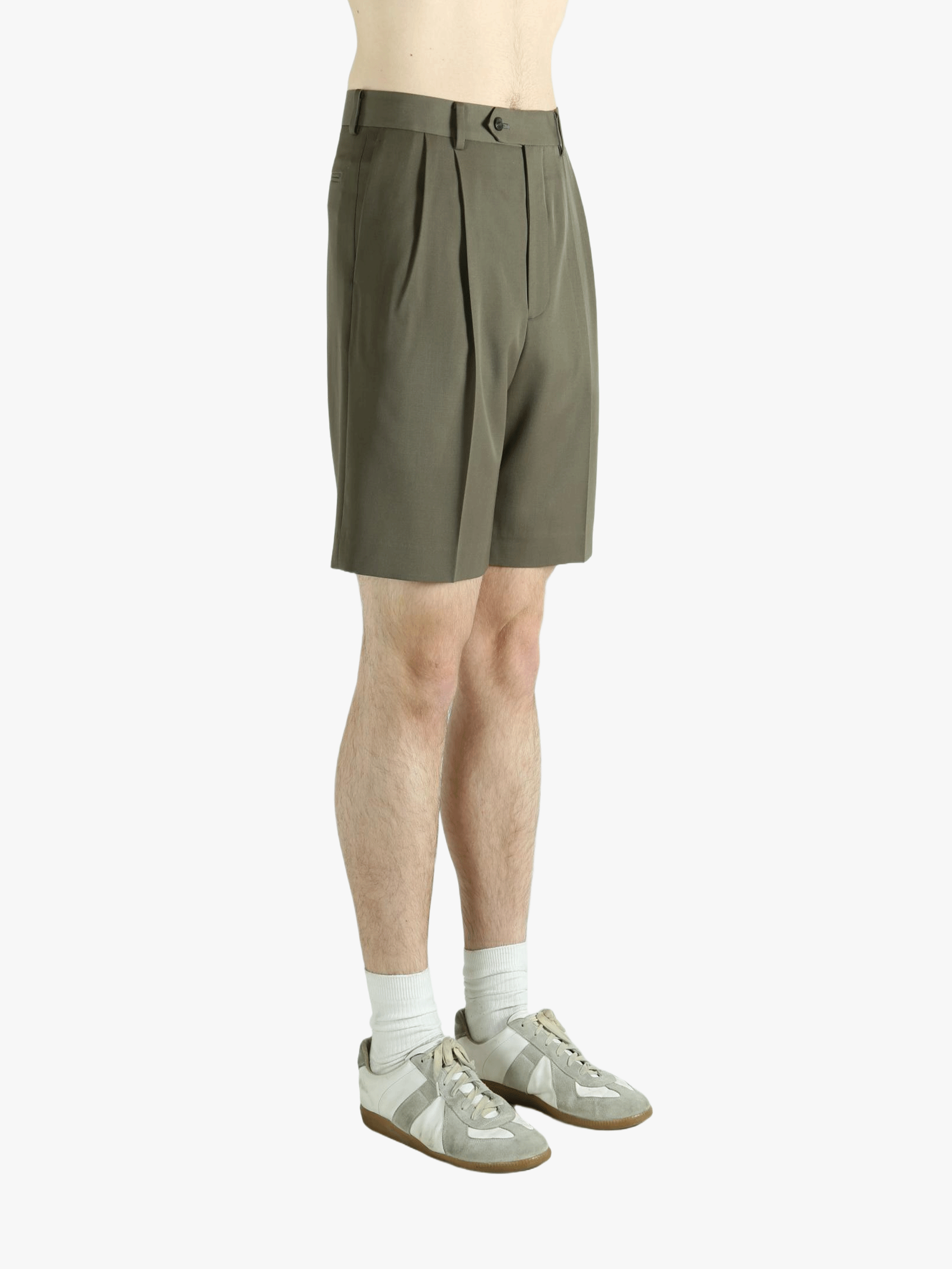 AURALEE - Men Light Wool Max Gabardine Shorts – Atelier New York AURALEE - Men Light Wool Max Gabardine Shorts – Atelier New York