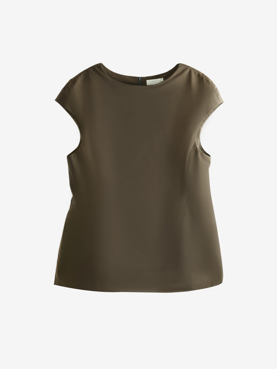 Brown dress, front view