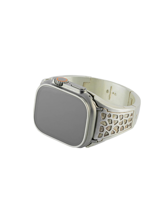 Grey accessories, front view