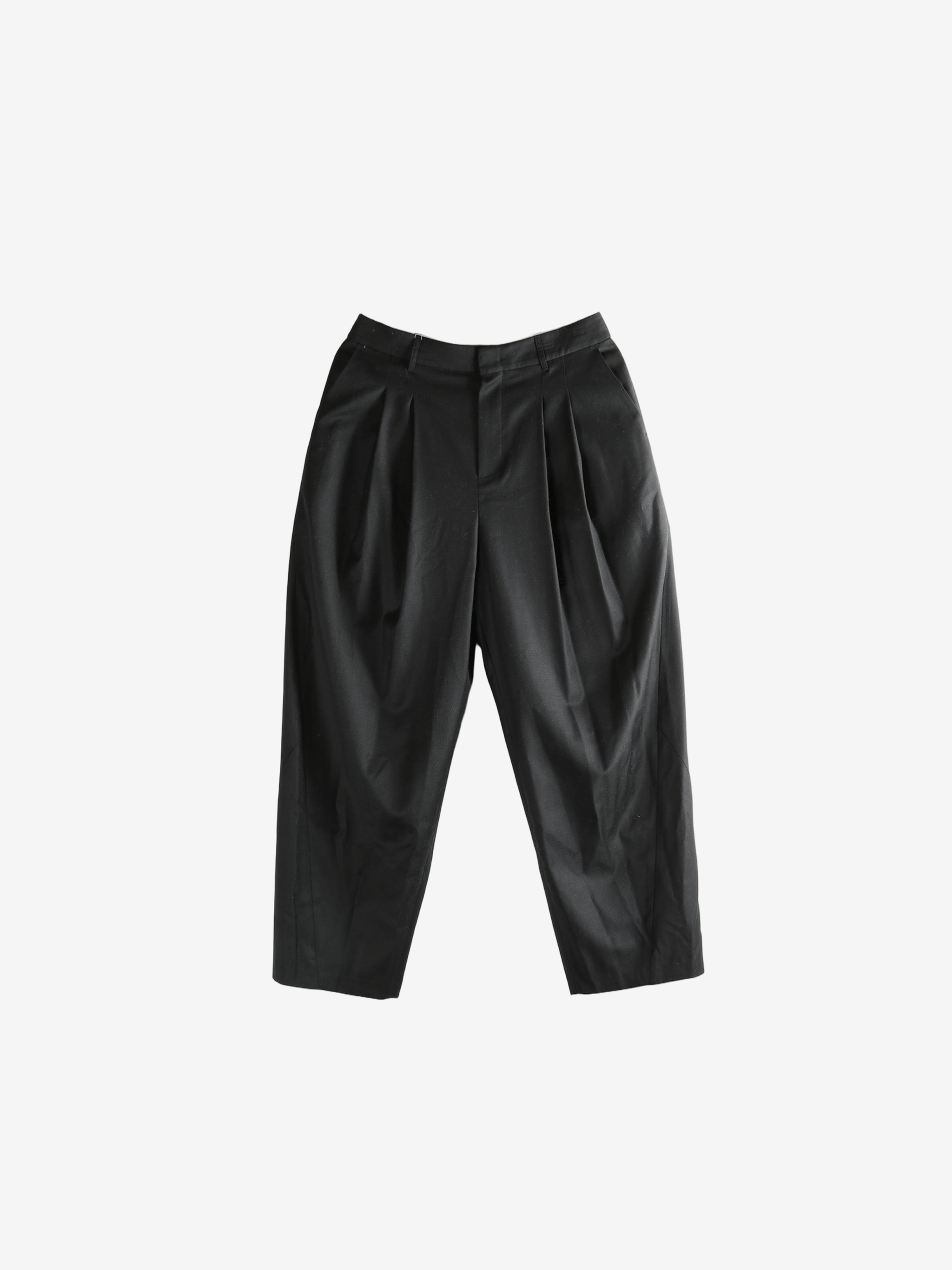 Black pants,front view