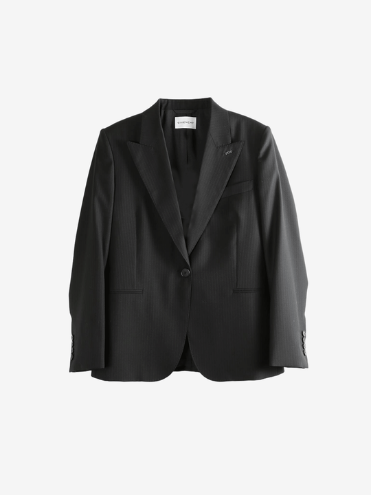 Black jacket, front view