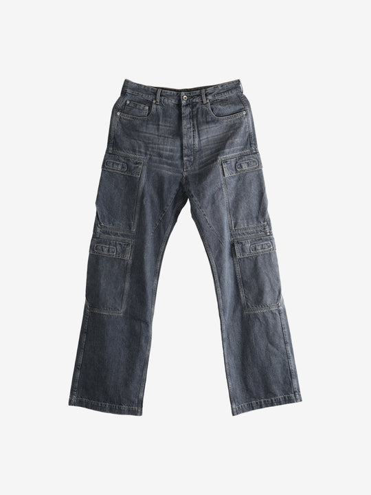 Grey jeans, front view