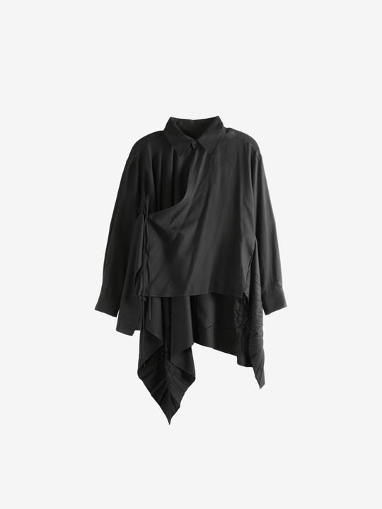 Black shirt,front view