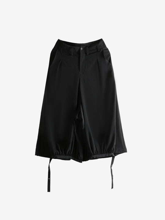 Black pants,front view