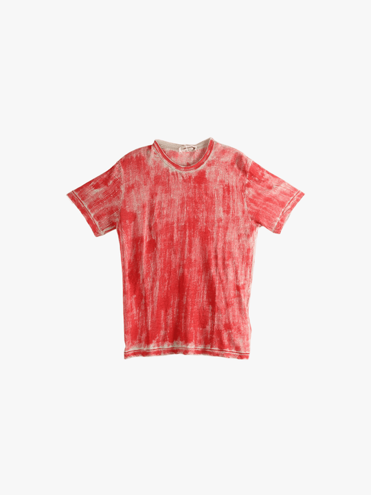 Red t-shirt,front view