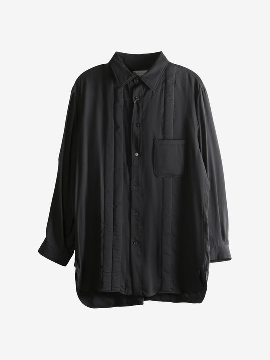 Black shirt, front view