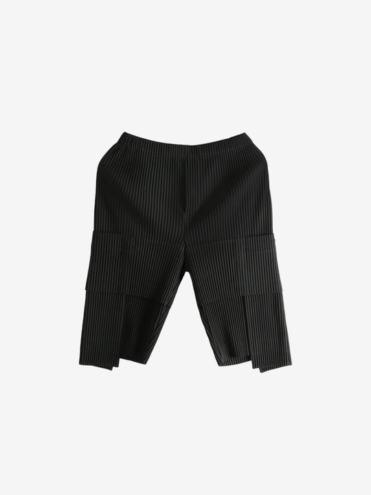 Black shorts, front view