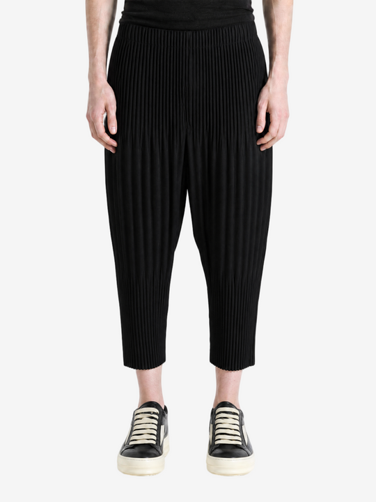 Black pants, full body view