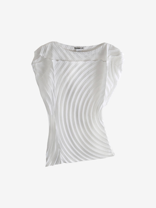 White shirt, front view