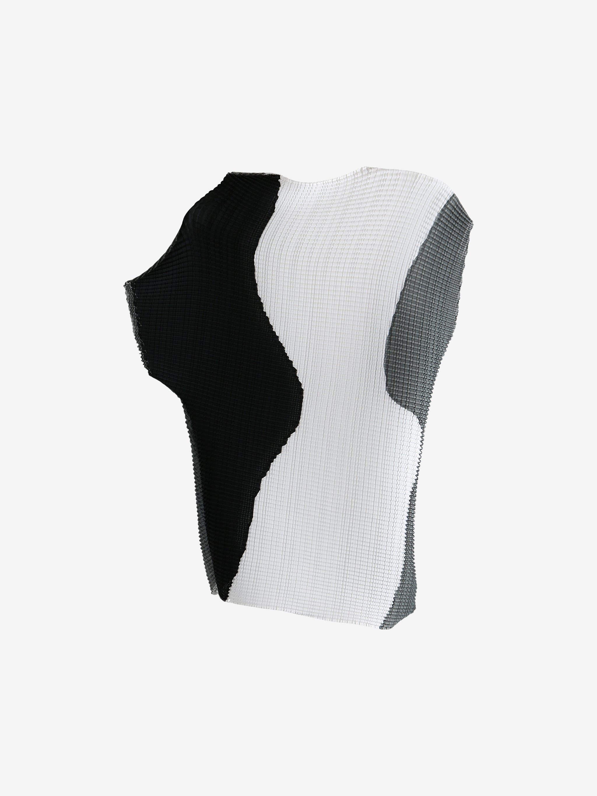 White shirt, front view