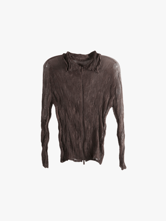 Brown shirt, front view
