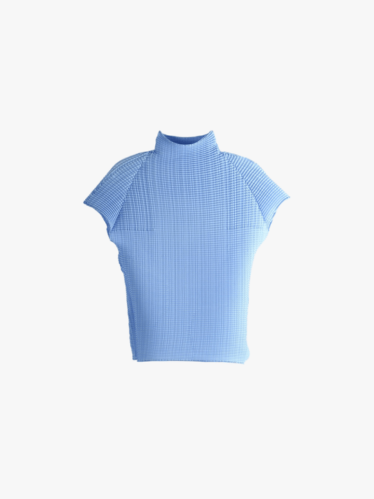 Blue t-shirt, front view