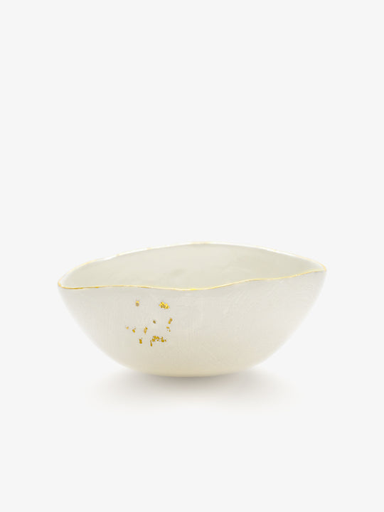 JINJIN PARIS Golden Rim Bowl Large in ivory porcelain, angled view with organic silhouette and hand-finished gold rim.