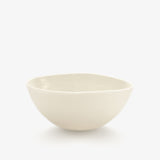 JINJIN PARIS Pure White Bowl in ivory porcelain, angled view with organic silhouette and softly irregular rim.