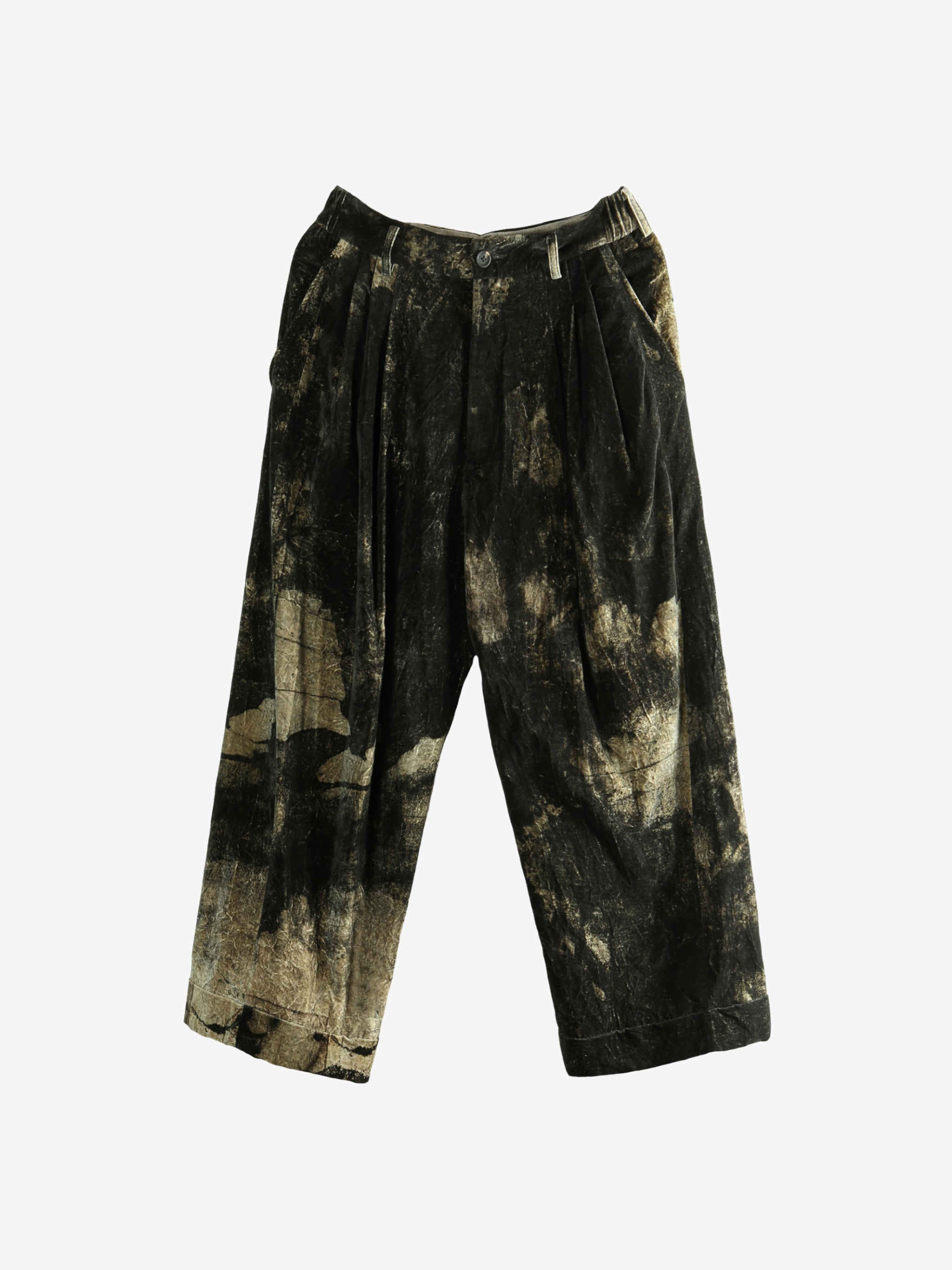 Black pants ,front view