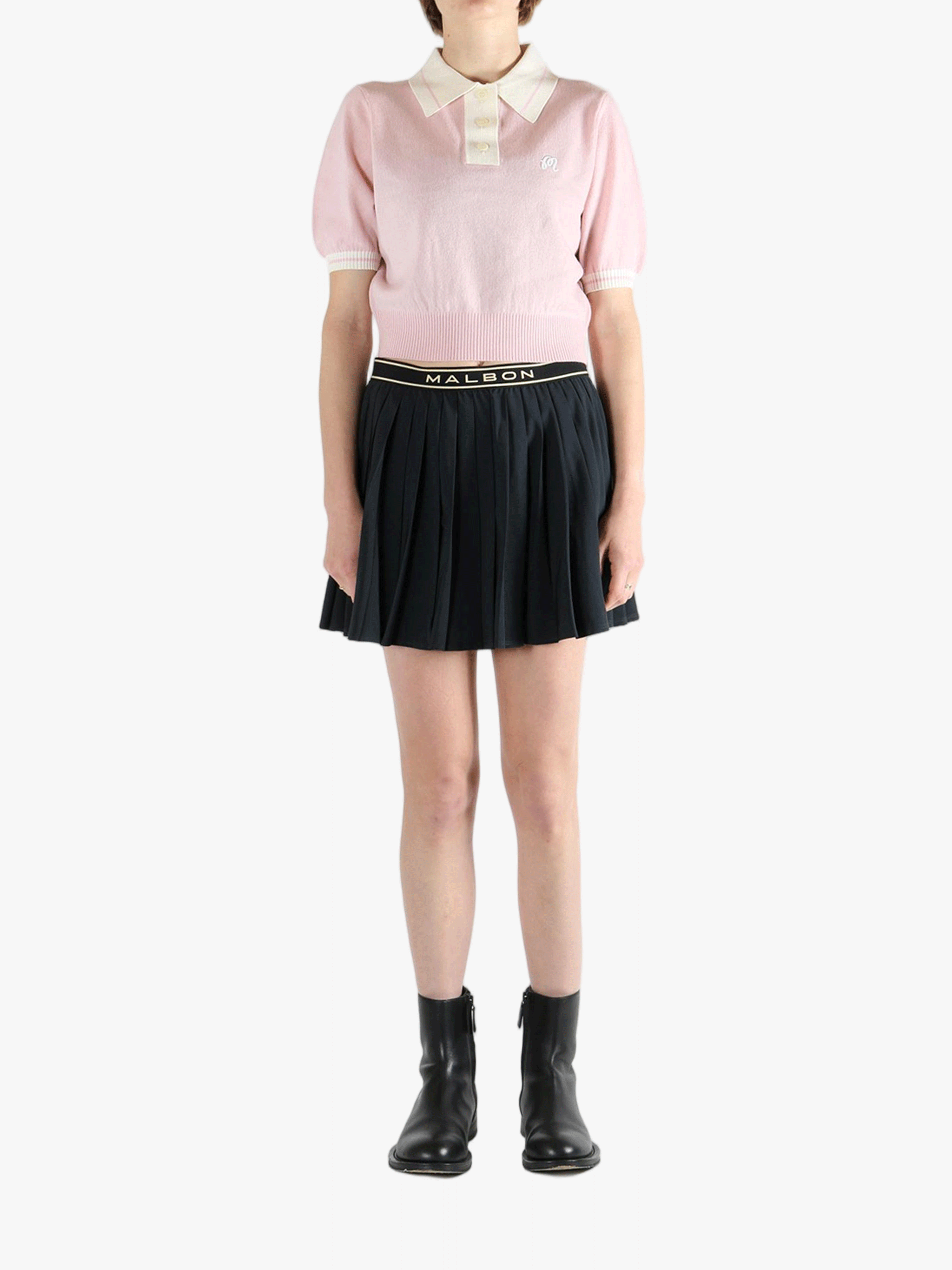 Pink top,full body view