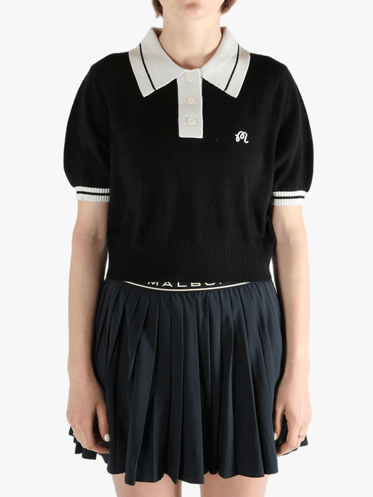  Blank top,worn by a person, showing the top fit