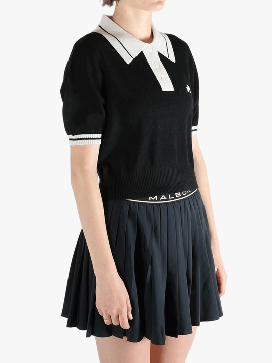  Blank top,worn by a person, showing the top fit