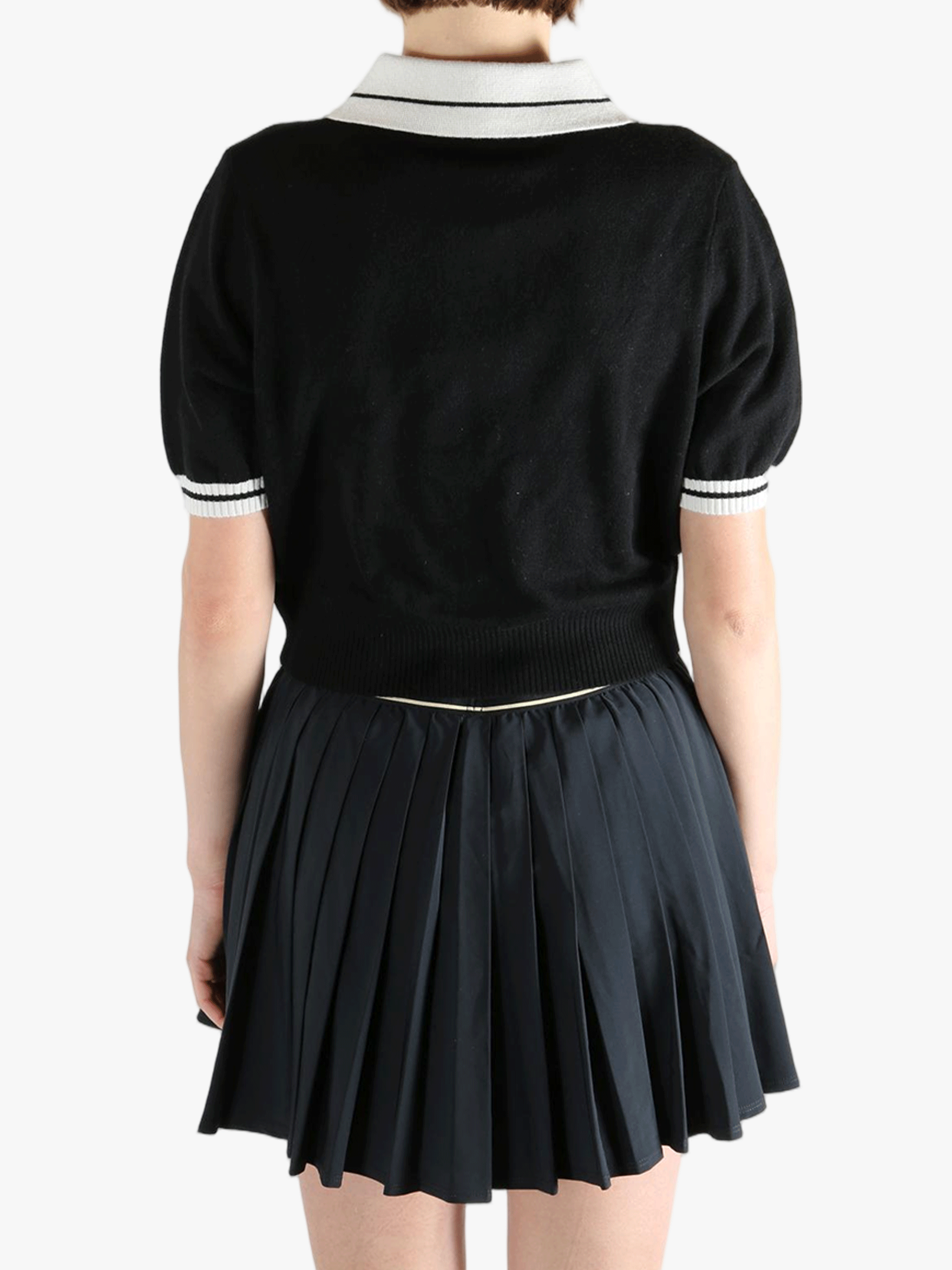  Blank top,worn by a person, showing the top fit