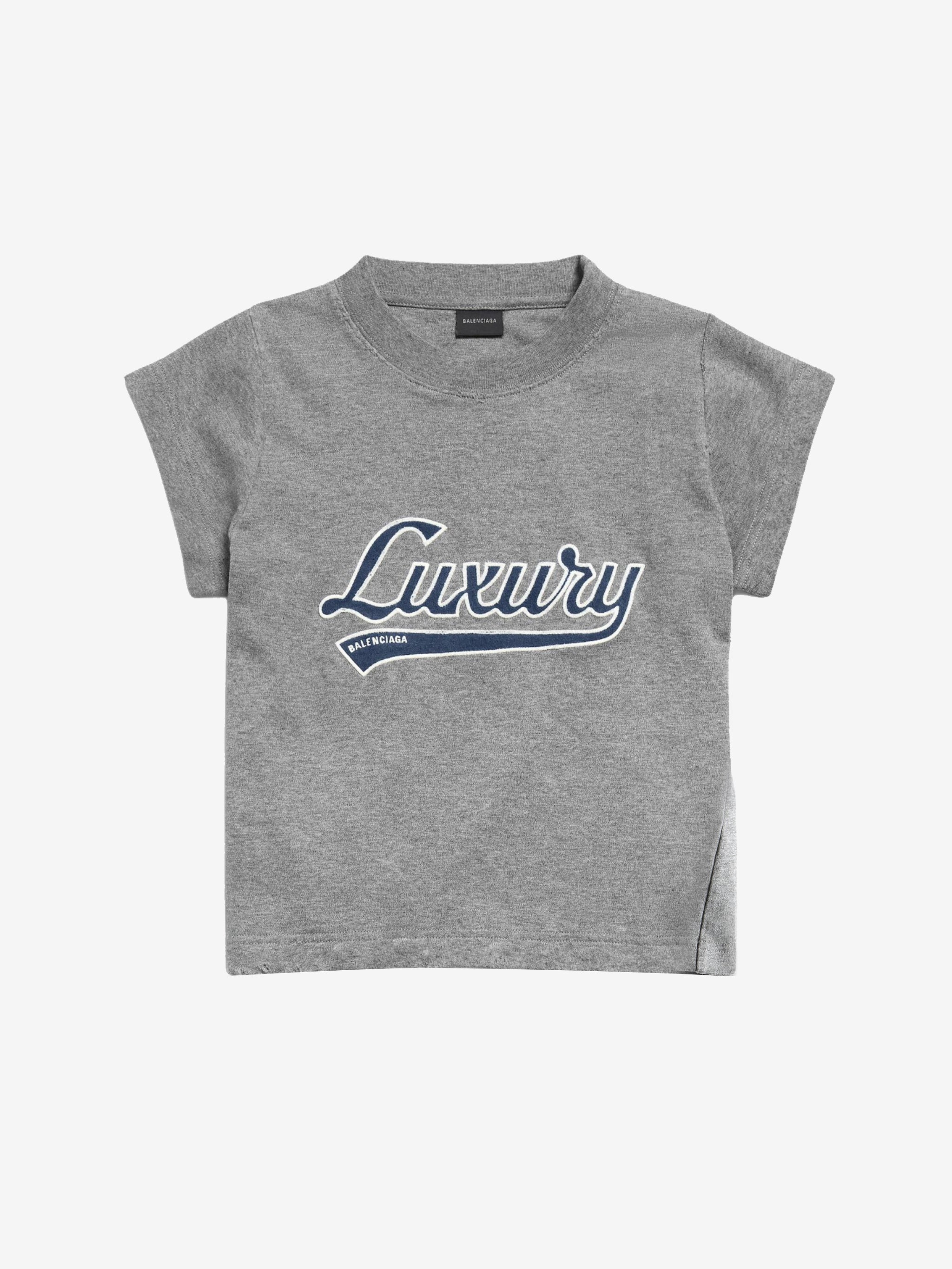 Grey T-shirt, front view