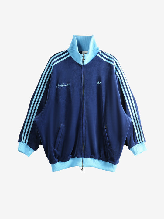 Blue jacket,front view