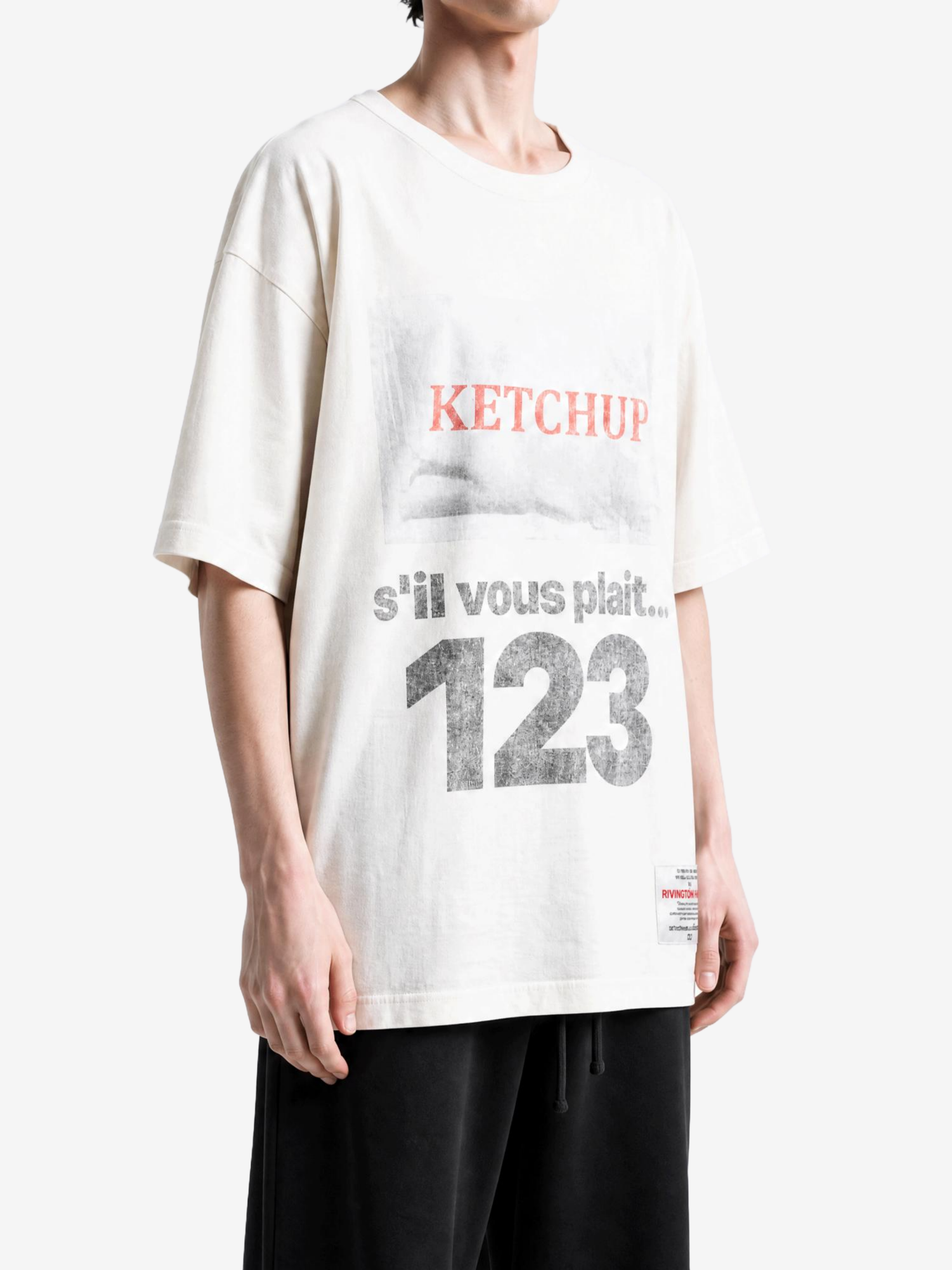 White t-shirt, full body view